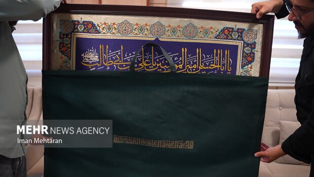 تقدیر از ضامن کربلای زوار اربعین توسط حرم امیرالمومنین(ع)