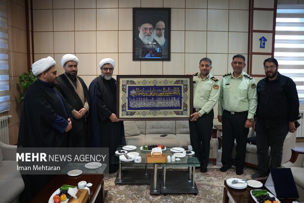 تقدیر از ضامن کربلای زوار اربعین توسط حرم امیرالمومنین(ع)