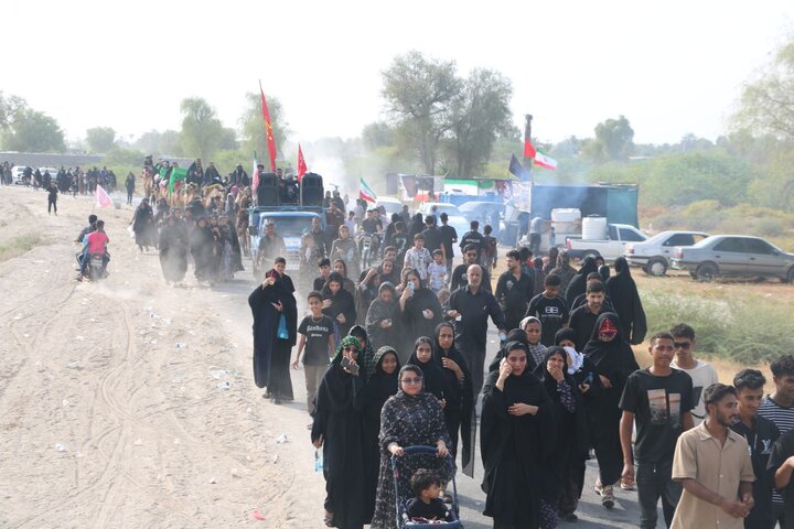 امامزاده شاه مرعش میزبان جاماندگان اربعین حسینی درمیناب