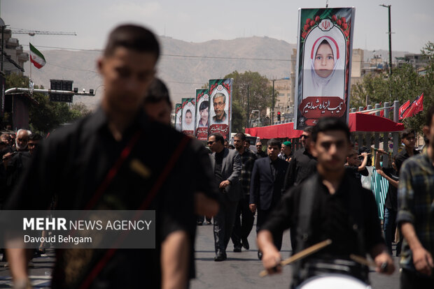 فریاد «خونخواهی» در مسیر عاشقی؛ پیاده‌روی دلدادگان حسینی در اسفرورین