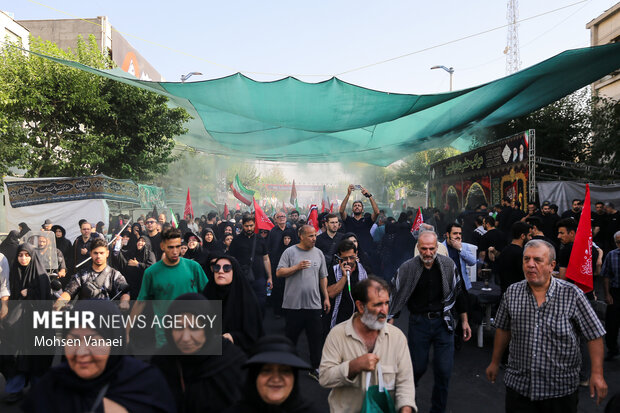 پیاده‌روی جاماندگان اربعین در تهران