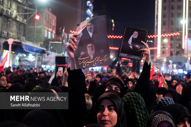 عزاداری شب اربعین حسینی در بین الحرمین