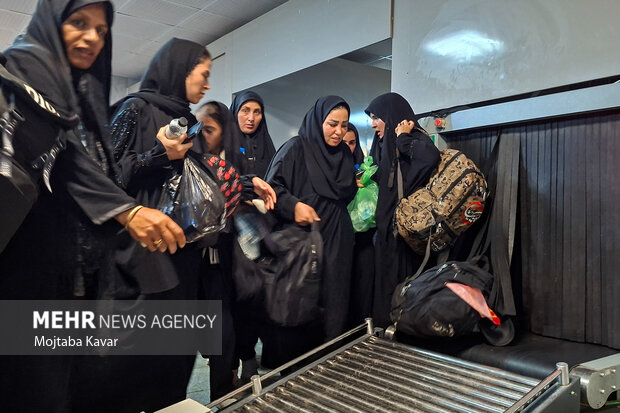 بازگشت زوار اربعین حسینی از مرز مهران