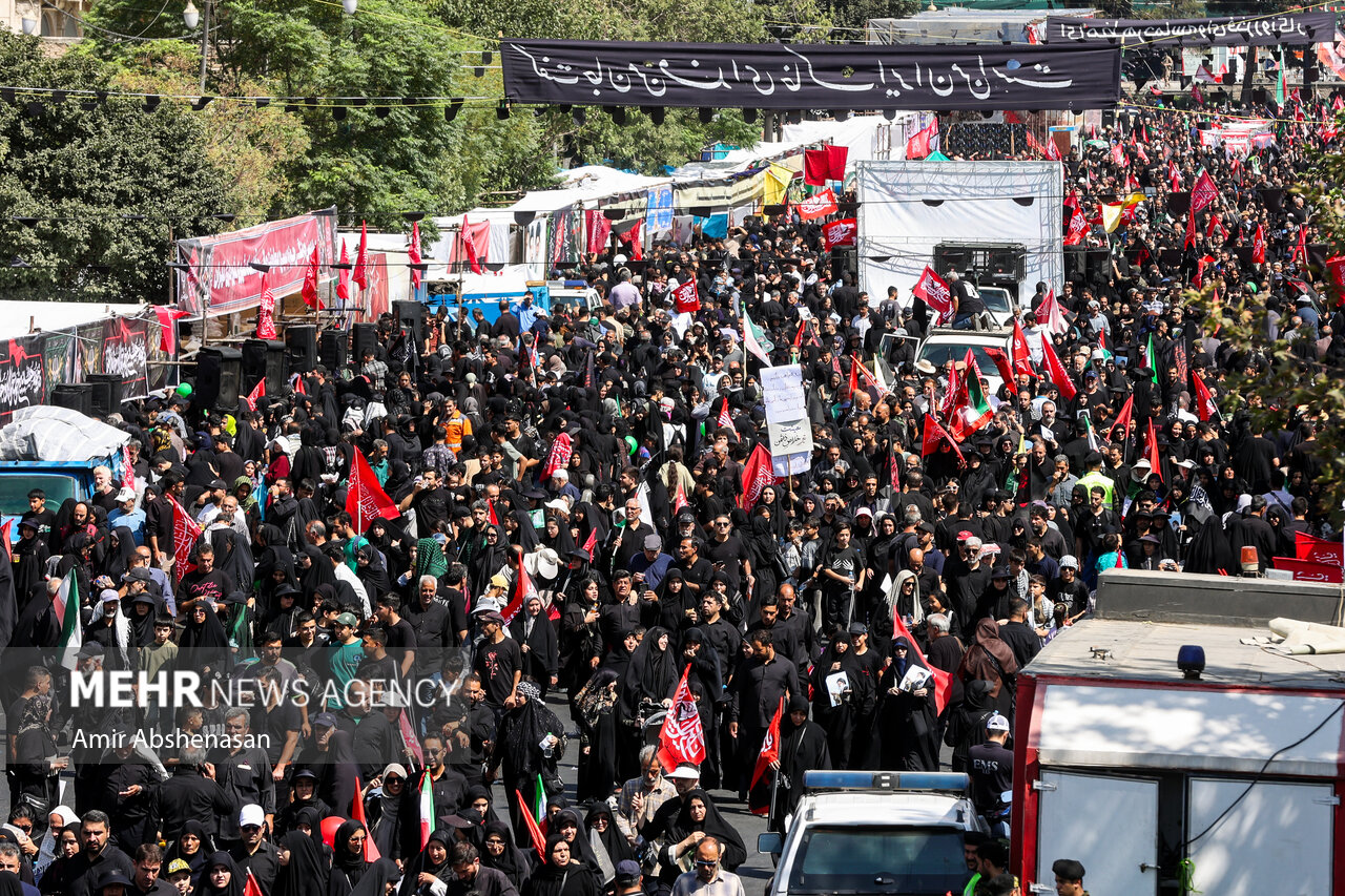 بالفيديو، هتافات «يا لثارات الحسين» في أرجاء إيران بمناسبة الأربعين
