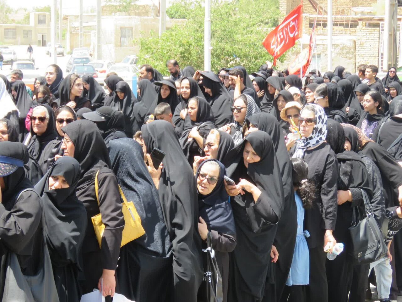محلات در شور حسینی؛ طنین لبیک در راهپیمایی جاماندگان اربعین