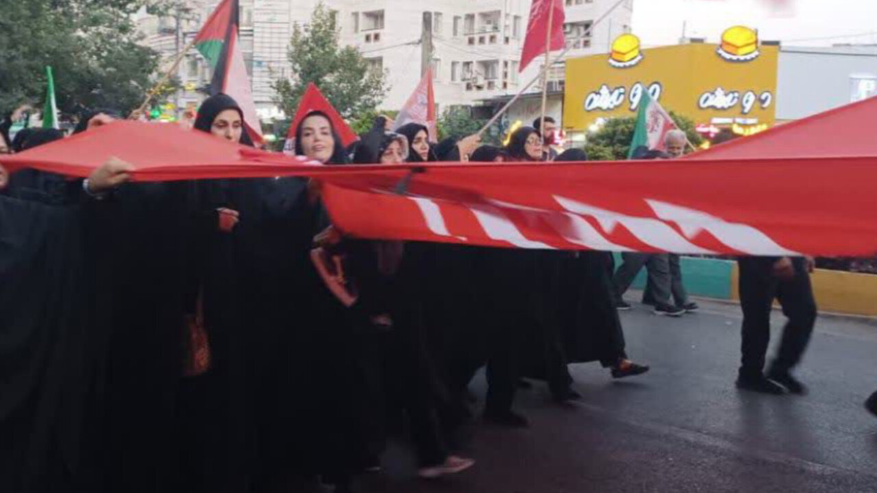 زنان زینبی روایتگر پیام عاشورا در مسیر اربعین هستند