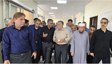 بازدید وزیر بهداشت از مرکز پایش سلامت نخل‌تقی؛ پروژه آماده تجهیز است