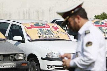 توقیف مگان با بیش از ۳۹۸ میلیون ریال خلافی در محور اراک ـ قم