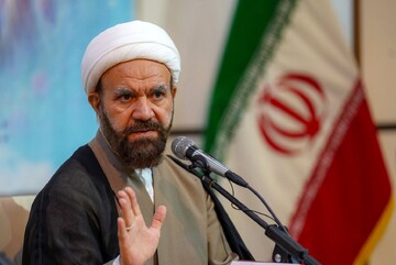 جریان غرب‌زده آفتی خطرناک‌تر از دشمن خارجی است