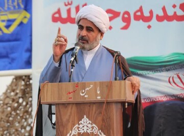 امام جمعه پارسیان: آمریکا در برابر اقتدار ایران ناچار به عقب‌نشینی است