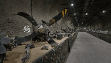 ئێران 42 فڕۆکەی سەربازی ئەمریکای تێکشکاند