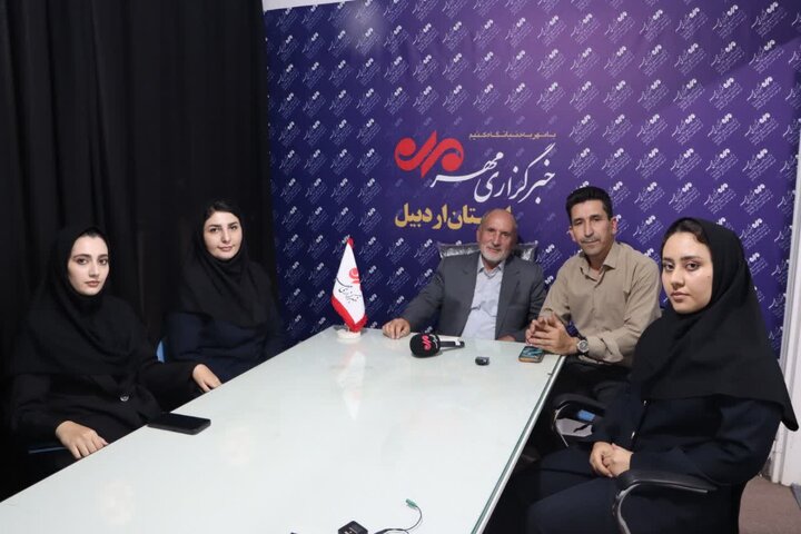 خبرنگاران مدیران و مهندسان صحنه انقلاب هستند