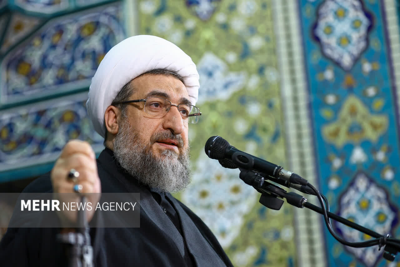 بررسی چالش‌ها: امام جمعه تبریز: افزایش قیمت سوخت بدون تقویت زیرساخت‌ها قابل قبول نیست | مهر - کد 86f4