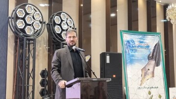 رسانه‌ها باید در خط مقدم دفاع از حقیقت و کاهش آسیب‌های اجتماعی باشند