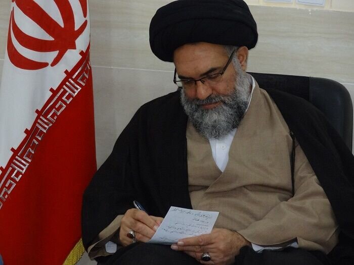 آیت الله حسینی: خبرنگاران خط‌شکنان جبهه جهاد تبیین هستند