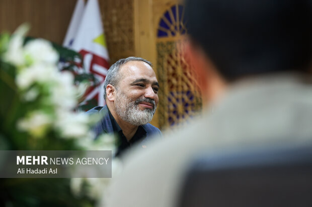 بازدید رئیس بنیاد مستضعفان از گروه رسانه‌ای مهر
