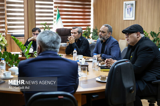 بازدید رئیس بنیاد مستضعفان از گروه رسانه‌ای مهر
