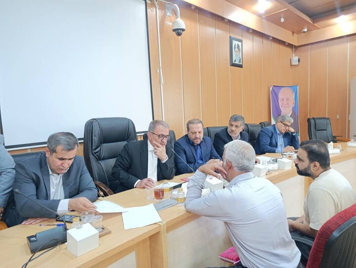 بررسی مشکلات ۲۶ نفر در دیدار با استاندار کهگیلویه و بویراحمد
