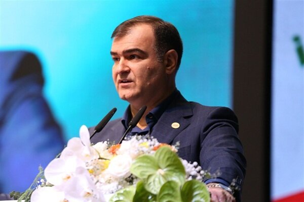 رییس‌کل بیمه مرکزی: برای حقوق مردم خط قرمز ندارم