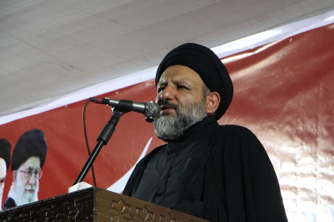 امام جمعه لاهیجان: دنیا مدیون ایستادگی ایران در برابر آمریکا است