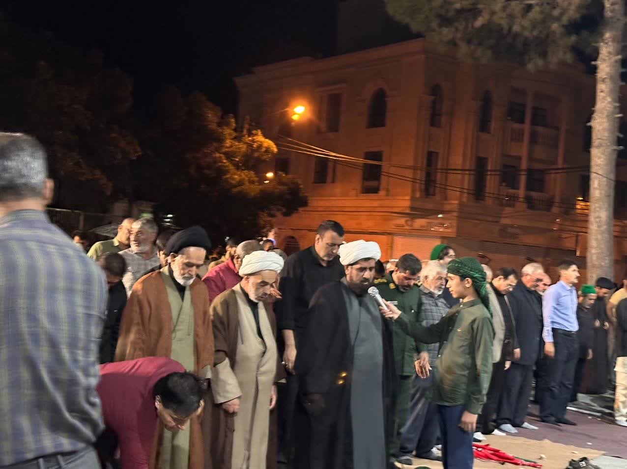 برگزاری نماز استغاثه در اجتماع شبانه چناران