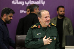 نشست خبری سرپرست وزارت دفاع با اصحاب رسانه