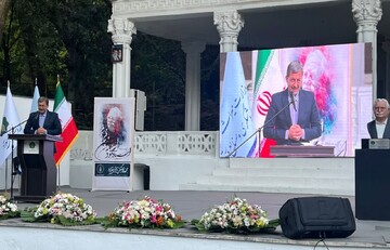 مکتب نگارگری اصفهان با هنر استاد فرشچیان از تاریخ به معاصر پیوند خورد