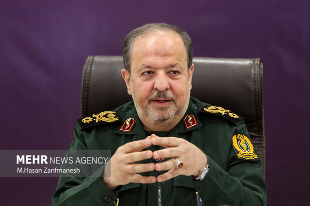 نشست خبری سرپرست وزارت دفاع با اصحاب رسانه