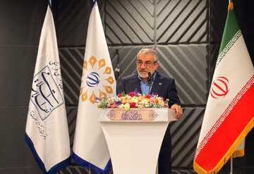 کدخدایی: امام شهید رعایت قانون را بر مصلحت‌اندیشی ارجح می‌دانستند
