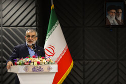 کدخدایی: امام شهید رعایت قانون را بر مصلحت‌اندیشی ارجح می‌دانستند