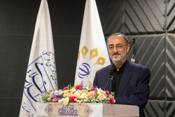 اسحاقی: میراث رهبر شهید ایران قوی و عزیز است