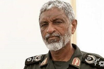 تعيين الأدميرال علي عظمائي قائدا للقوات البحرية للحرس الثوري الايراني
