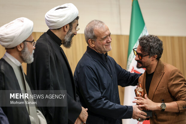 اجلاسیه بین‌المللی «مجاهدان در غربت»