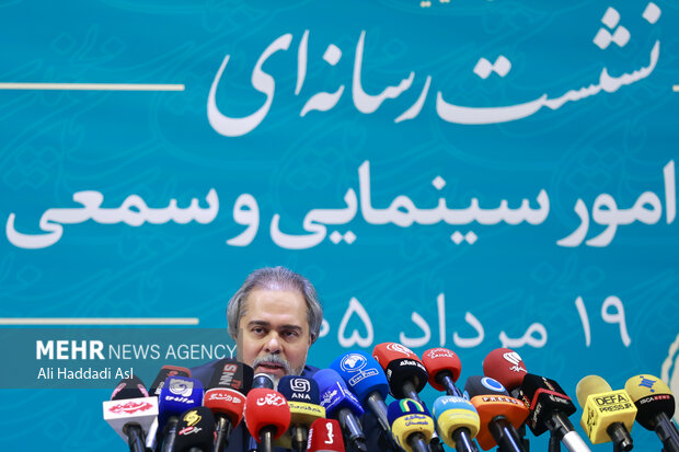 نظر رائد فریدزاده درباره فیلمهای زیرزمینی؛ فرایند صدور مجوز شفاف شود