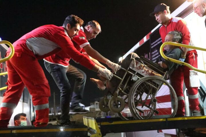 انتقال ۱۶۶ زائر حادثه‌دیده از مرز مهران به کشور