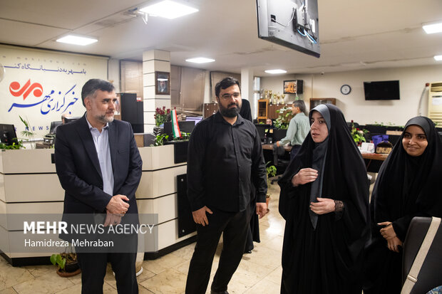 بازدید مدیرعامل باغ کتاب تهران از گروه رسانه‌ای مهر 19