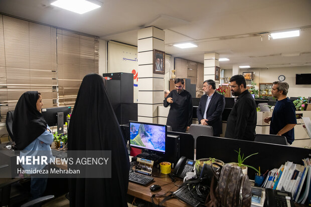 بازدید مدیرعامل باغ کتاب تهران از گروه رسانه‌ای مهر 20