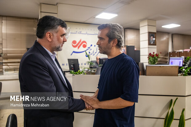 بازدید مدیرعامل باغ کتاب تهران از گروه رسانه‌ای مهر 22