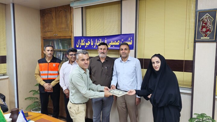 فرماندار دیلم: انعکاس دغدغههای مردم از رسالتهای خبرنگاران است