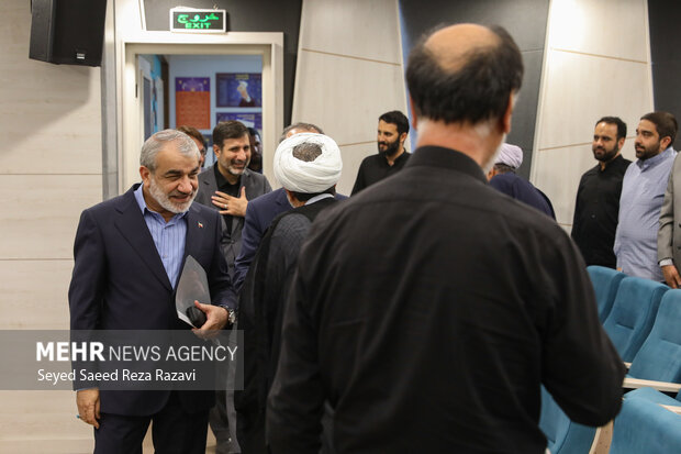 همایش ملی قانون و قانونگذاری در منظومه فکری شهید امام خامنه‌ای 2