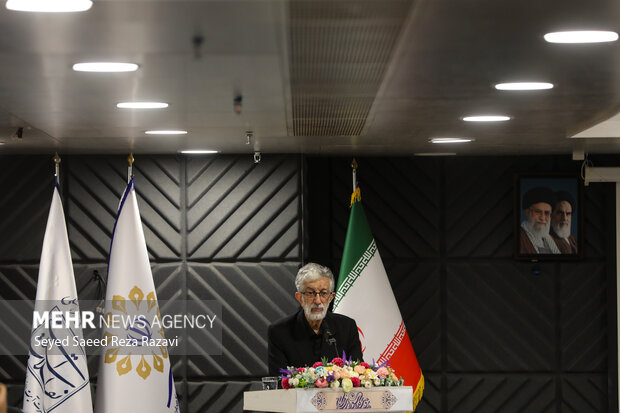 حداد عادل: مجلس عامل مهمی در حفظ وحدت و انسجام ملی است