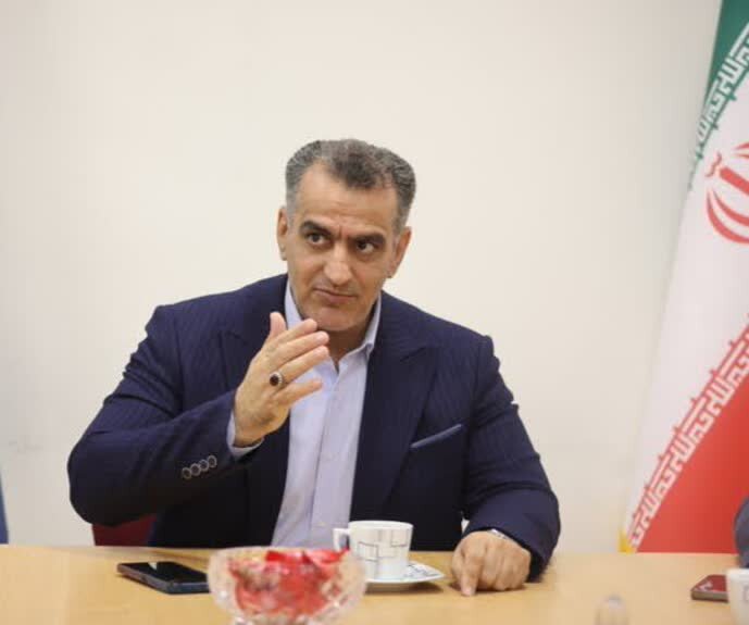 هیئت‌های ورزشی باید به سمت درآمد پایدار حرکت کنند