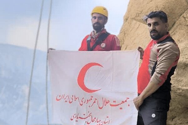 برگزاری برنامه توان‌افزایی تیم کوهستان جمعیت هلال‌احمر لردگان