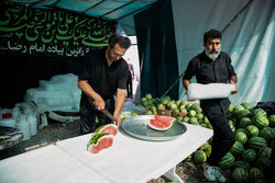 Pilgrims served in Mawkib en rout to Imam Reza holy shrine