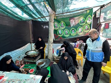 خدمت رسانی موکب های چناران به زائران پیاده حرم امام رضا(ع)