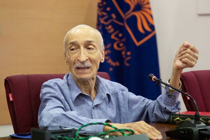 چهار حکایت «بوستان» با محور همدلی، عدالت و حکمرانی خوانده شد