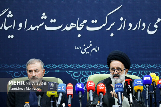 نشست خبری نماینده رهبری در بنیاد شهید و امورایثارگران