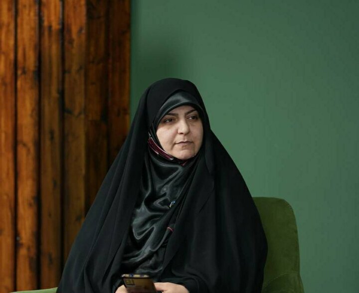 وقتی یک خانواده، صورتِ یک جامعه می‌شود 6