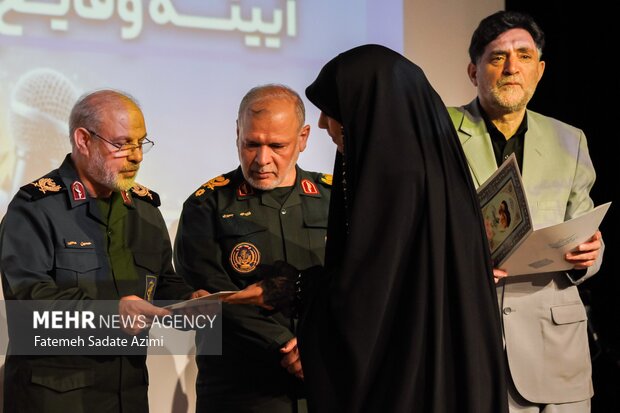 مراسم بزرگداشت روز خبرنگار در قم