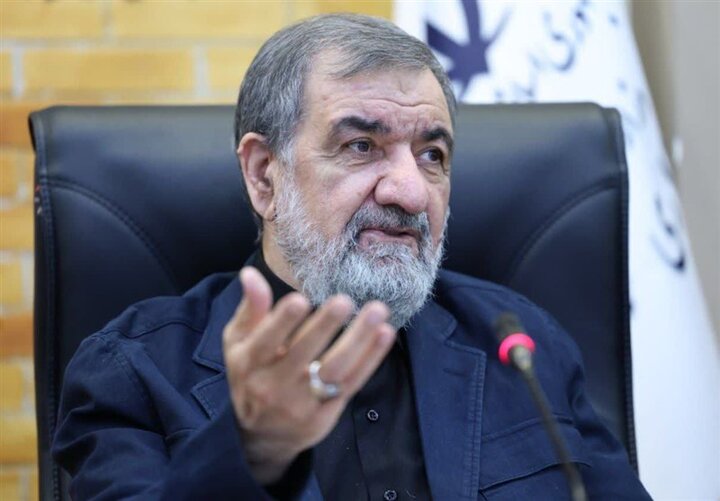 نوێنەری ڕێبەری باڵای ئێران مەرجەکانی تاران بۆ کردنەوەی گەرووی هورمۆزی ڕاگەیاند